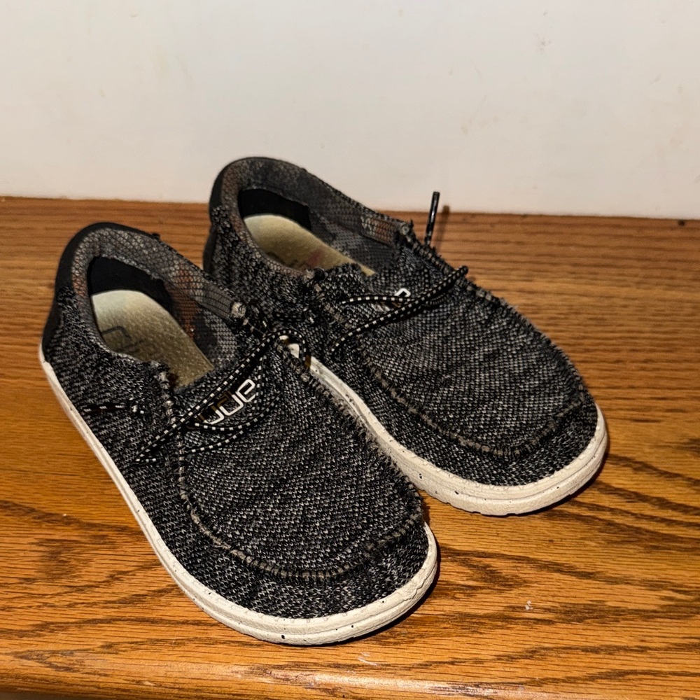 Hey Dude Kids Black/gray‎ shoes. Size 12K